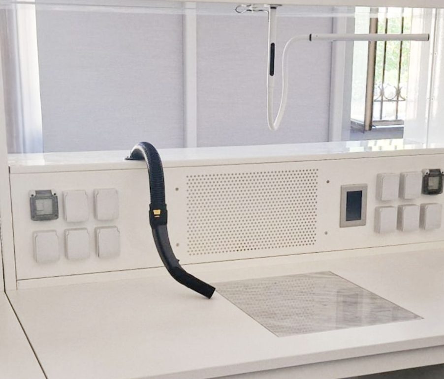 Banchi per microtomia Policlinico Umberto I realizzati da ILC Group